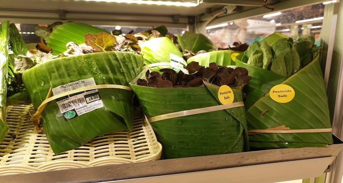 Supermarket Gunakan Daun Pisang