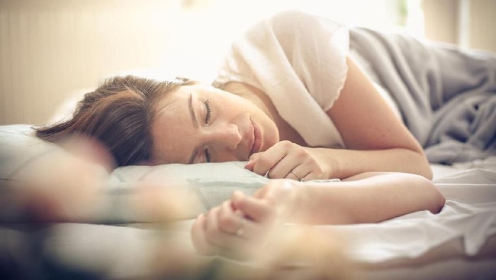 5 Tips Membiasakan Diri Bangun Pagi