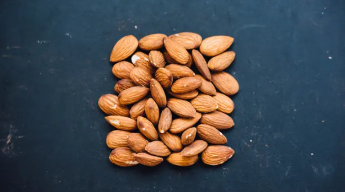 Manfaat Kacang Almond bagi Kesehatan