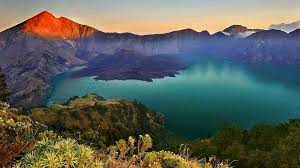 RINJANI NATIONAL PARK LOMBOK ISLAND INDONESIA - Rinjani Geopark Indonesia - Gunung  Rinjani Lombok - Rinjani Trekking Guides - Rinjani Trekking - Rinjani Park  - Rinjani Guides - Rinjani Lombok Trekking -