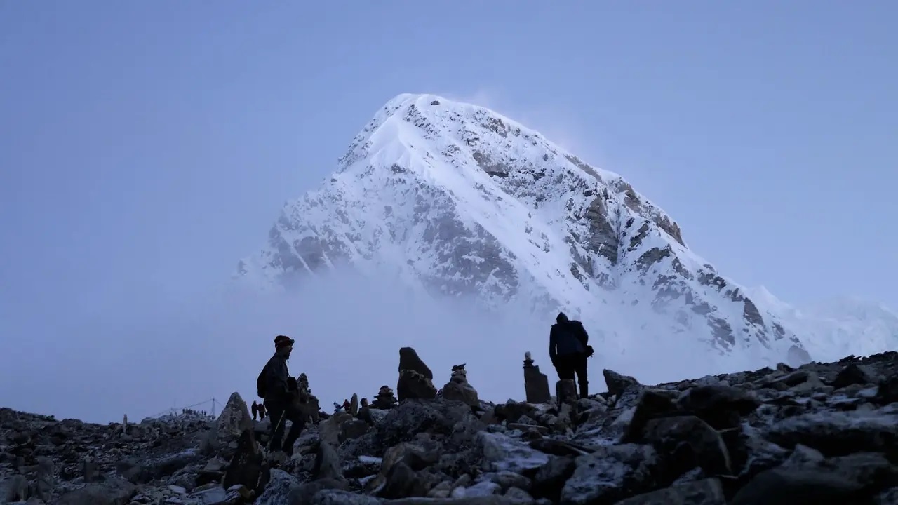 Taklukkan Mount Everest Sebanyak 16 Kali Pendaki Inggris Pecahkan Rekor