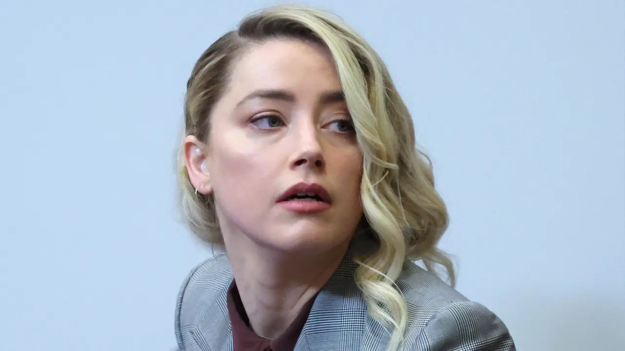 Bakal Dibayar Rp133 Miliar Jika Amber Heard Menerima Jadi Bintang Film Porno